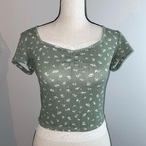 Green Fitted Crop T-Shirt with lace details